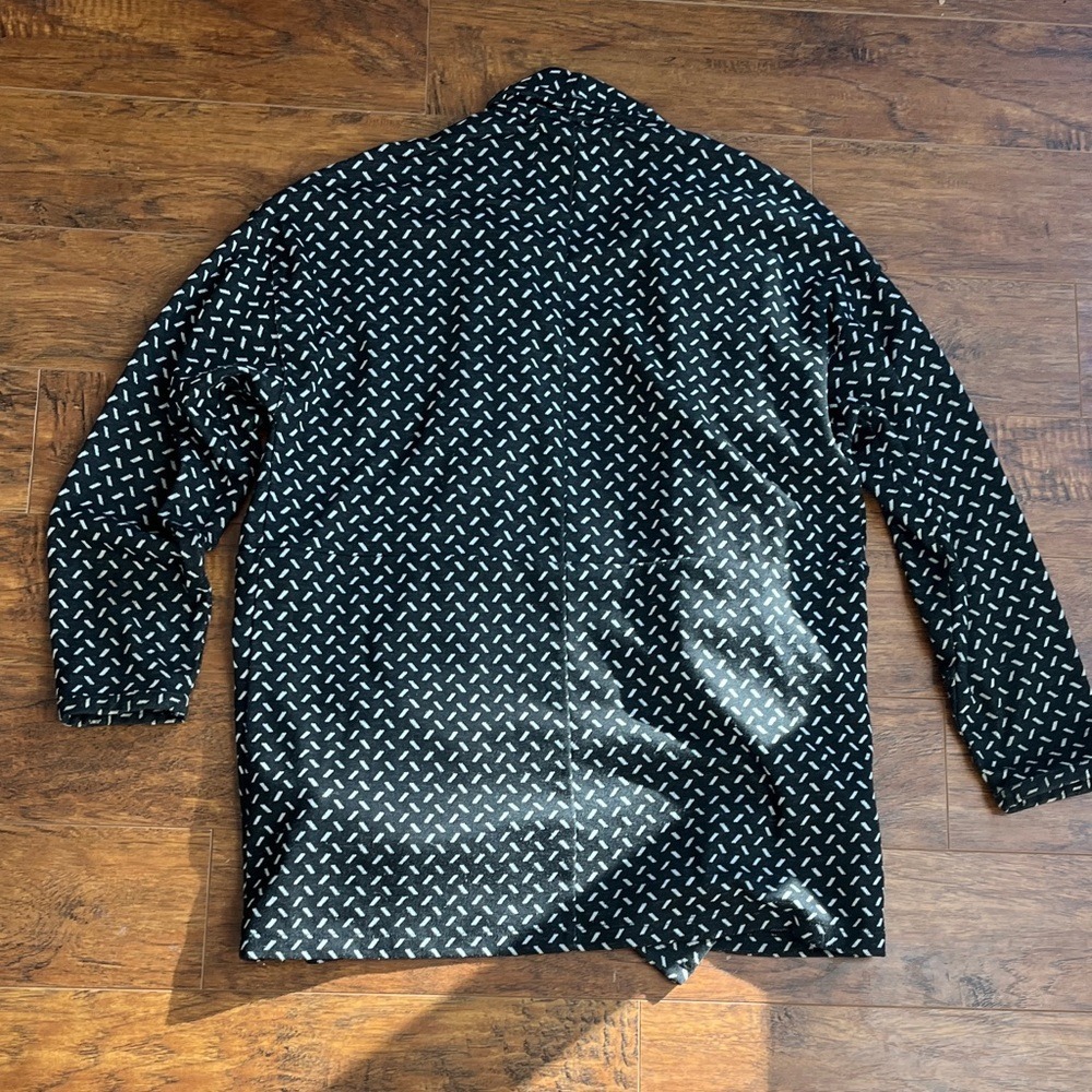 BCBGeneration Monochrome Patterned Cardigan - Picture 6 of 8
